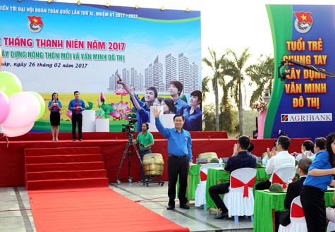 Vuong Dinh Hue à la cérémonie du lancement du Mois des Jeunes - ảnh 1